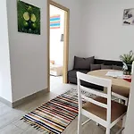 Umago Inn Appartamento *